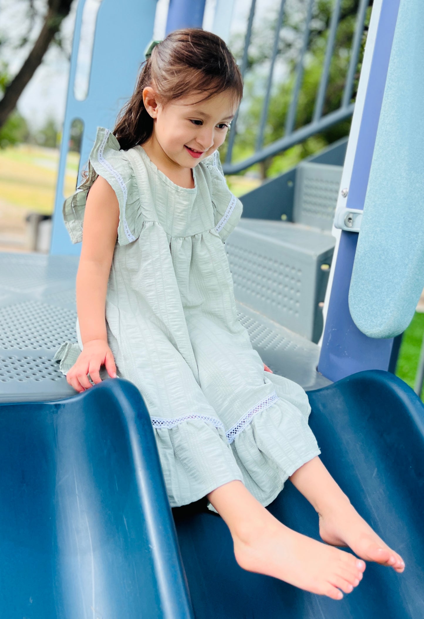 Sleeveless Ruffled Dress